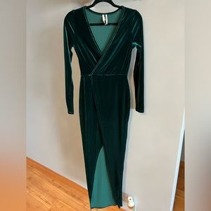Women’s long sleeve green maxi dress